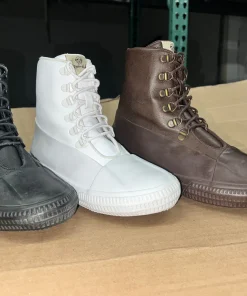 Alternative view of Winter Boots Pallet